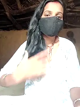 Desi Couple P online show from 28, 4, 2026