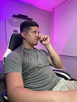  robertobaggioo online show from 13, 4, 2026