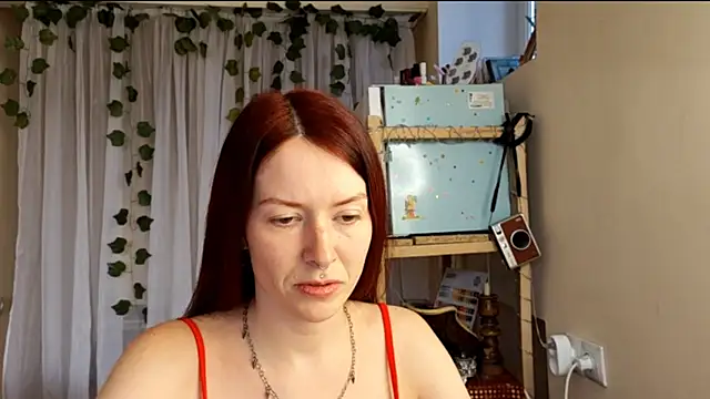 Snapshot of Kamila_Moore_ chatting on 3, 3, 2026 Kamila Moore online show from 3, 3, 2026