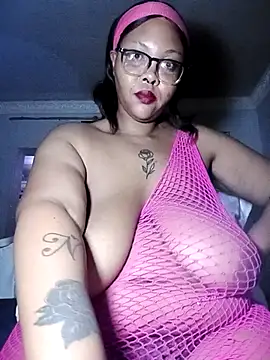 ShantelBootyBoobs online show from 24, 4, 2026
