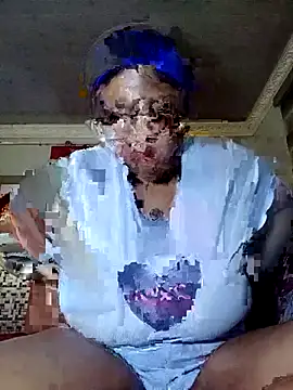 ShantelBootyBoobs online show from 14, 4, 2026