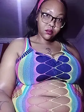 ShantelBootyBoobs online show from 23, 6, 2026