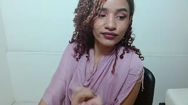 Snapshot of Alice_Grinnerk chatting on 16, 2, 2026 Alice Grinnerk online show from 16, 2, 2026