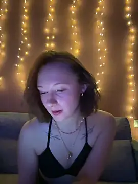 AlinaFoxyy online show from 18, 2, 2026