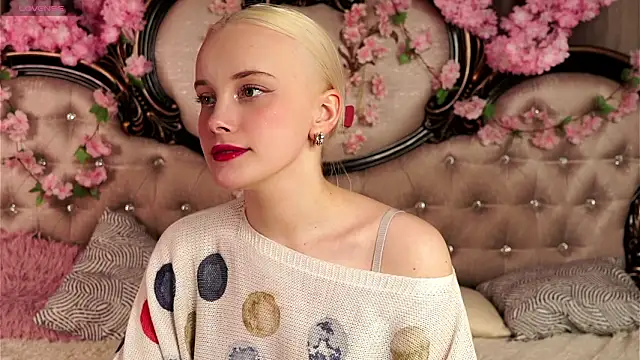 KirstinMcgeady online show from 22, 3, 2026