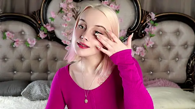 KirstinMcgeady online show from 4, 4, 2026