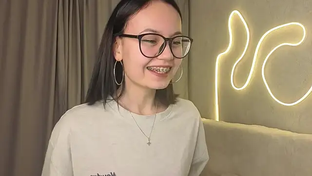 Snapshot of BeatrisRosel chatting on 19, 2, 2026 BeatrisRosel online show from 19, 2, 2026