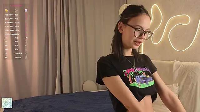 Snapshot of BeatrisRosel chatting on 3, 3, 2026 BeatrisRosel online show from 3, 3, 2026