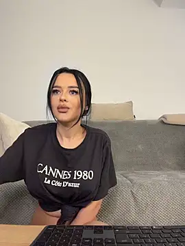 Snapshot of Katty_Pery chatting on 28, 2, 2026 Katty Pery online show from 28, 2, 2026