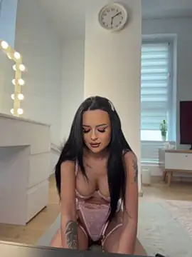 Katty Pery online show from 10, 4, 2026