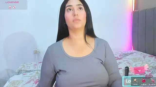 Curvy sweet online show from 28, 2, 2026