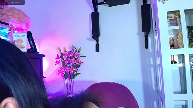 Yiyii online show from 14, 5, 2026