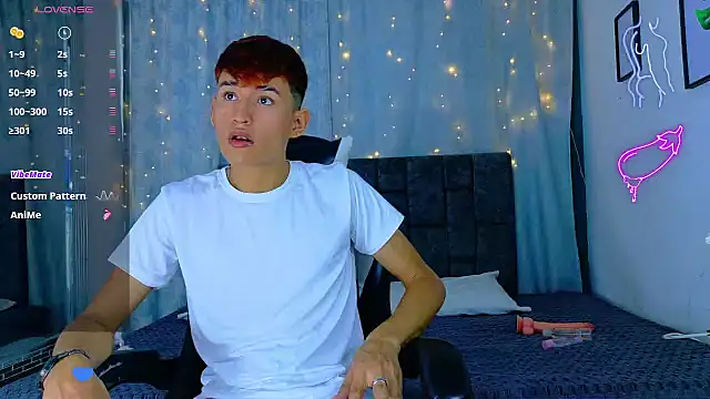 NicolasTorrez online show from 4, 4, 2026