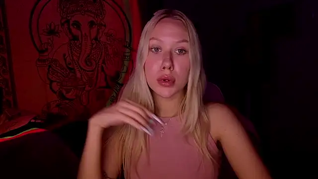 Snapshot of pureeangel chatting on 24, 2, 2026 pureeangel online show from 24, 2, 2026