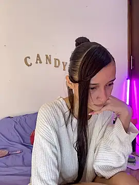 Snapshot of candy_deluxe chatting on 4, 8, 2026 candy deluxe online show from 4, 8, 2026
