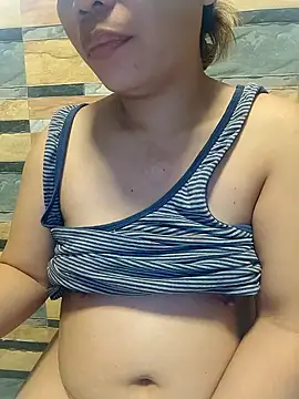 squirtshantal online show from 23, 2, 2026