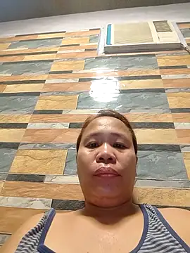 squirtshantal online show from 6, 10, 2025