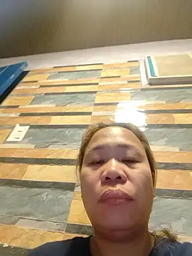 squirtshantal online show from 2, 2, 2026