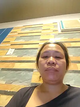 squirtshantal online show from 10, 4, 2026