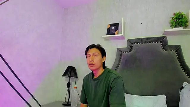 Snapshot of MarcoAndAllice chatting on 21, 6, 2026 MarcoAndAllice online show from 21, 6, 2026