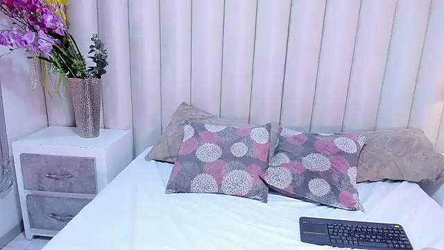 VanessaLanz online show from 23, 4, 2026