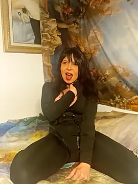 MadamBell online show from 19, 3, 2026