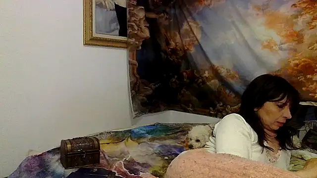 MadamBell online show from 12, 3, 2026