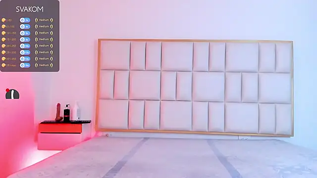 Snapshot of Violetta-foxx chatting on 16, 2, 2026 Violetta-foxx online show from 16, 2, 2026