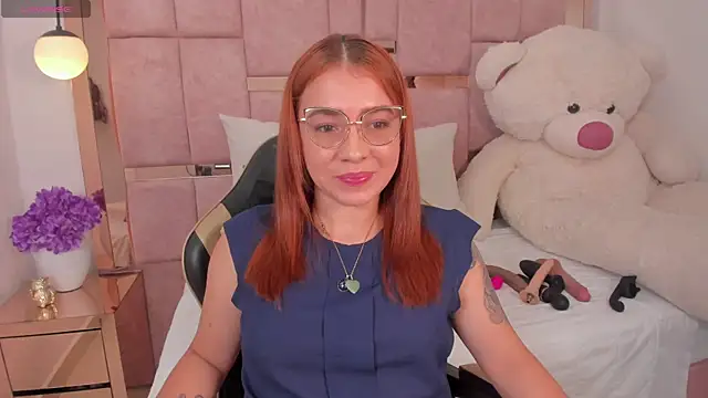 Snapshot of antonella_moon7 chatting on 10, 7, 2026 antonella moon7 online show from 10, 7, 2026