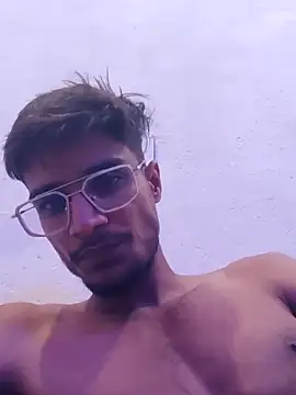 Snapshot of kaushikhotty chatting on 17, 6, 2026 kaushikhotty online show from 17, 6, 2026