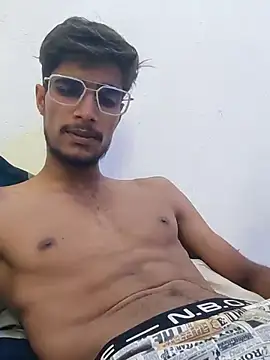 Snapshot of kaushikhotty chatting on 15, 7, 2026 kaushikhotty online show from 15, 7, 2026
