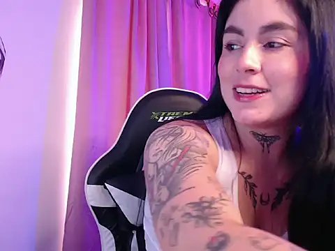 JanineRae online show from 11, 3, 2026