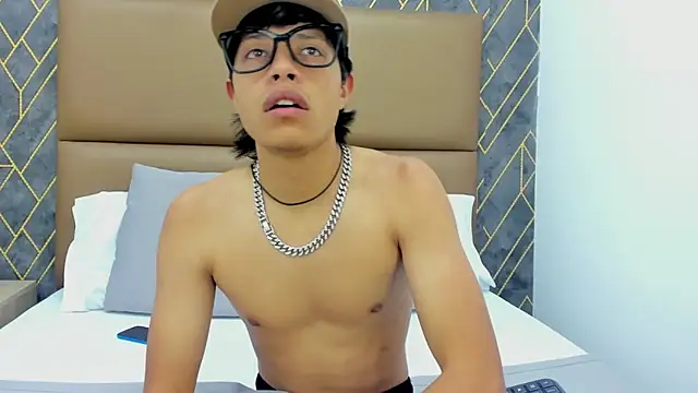 Snapshot of Escanor_Hot chatting on 20, 2, 2026 Escanor Hot online show from 20, 2, 2026