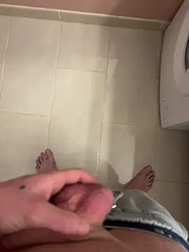 Snapshot of lechouilleur44 chatting on 13, 3, 2026 lechouilleur44 online show from 13, 3, 2026