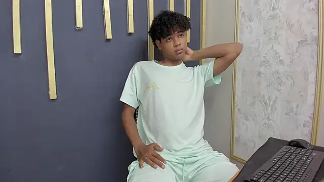 Snapshot of Twink_Alex19 chatting on 21, 2, 2026 Twink Alex19 online show from 21, 2, 2026