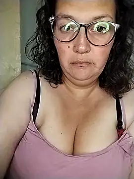  Saraqueen online show from 8, 3, 2026