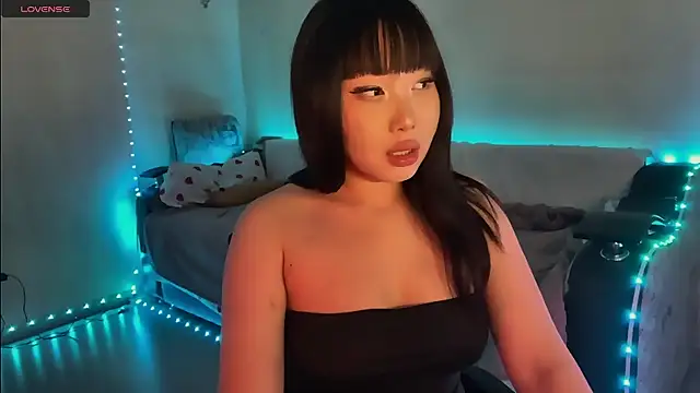 Snapshot of whispersofdarsy chatting on 28, 2, 2026 whispersofdarsy online show from 28, 2, 2026