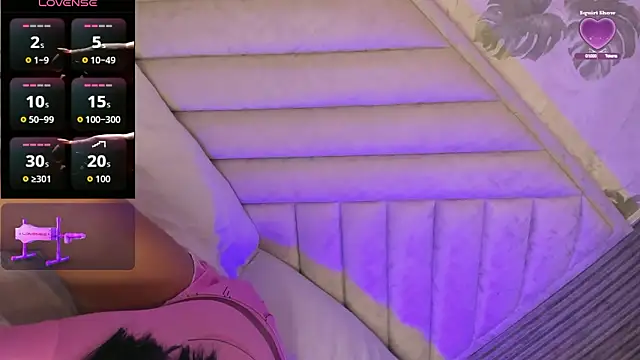 Snapshot of SarahRizof chatting on 14, 2, 2026 SarahRizof online show from 14, 2, 2026