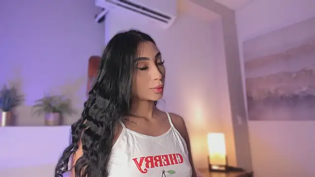 Snapshot of _victoria_lee chatting on 7, 7, 2026 victoria lee online show from 7, 7, 2026