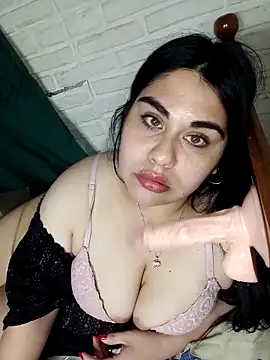 Snapshot of Sol_luvv chatting on 2, 3, 2026 Sol luvv online show from 2, 3, 2026