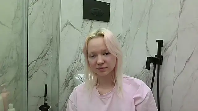 Snapshot of BabyyDolll_ chatting on 14, 2, 2026 BabyyDolll online show from 14, 2, 2026