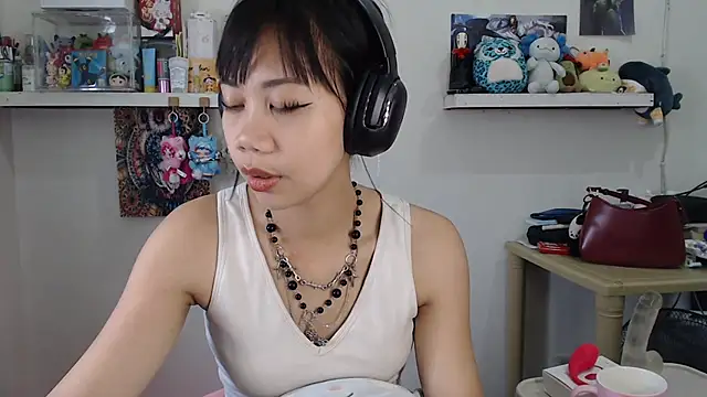 GloryKulikowski online show from 14, 3, 2026