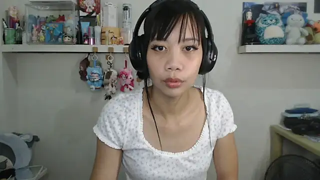 GloryKulikowski online show from 4, 3, 2026