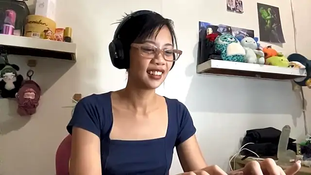 GloryKulikowski online show from 19, 2, 2026