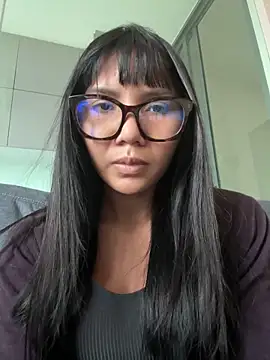 Snapshot of Alittleasaingirl chatting on 12, 2, 2026 Alittleasaingirl online show from 12, 2, 2026