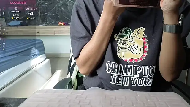 Alittleasaingirl online show from 6, 3, 2026