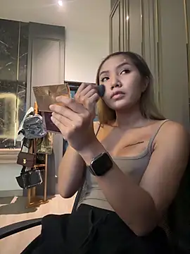 Alittleasaingirl online show from 19, 5, 2026