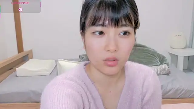 Somi-chan online show from 9, 3, 2026