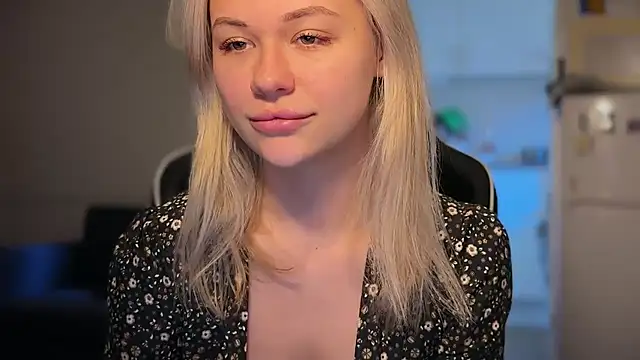 Leylia Lily online show from 8, 4, 2026