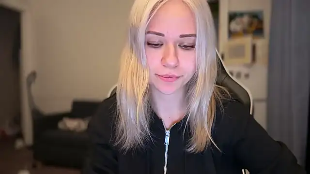 Leylia Lily online show from 10, 4, 2026